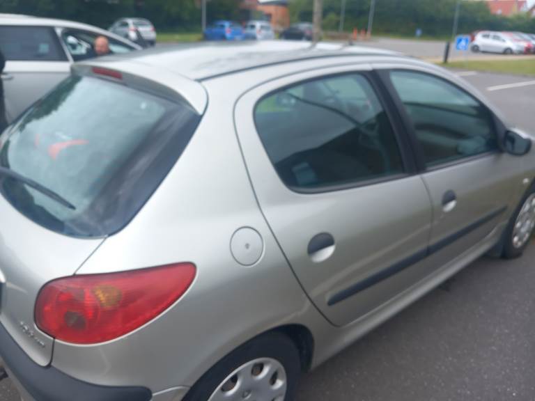 Peugeot 206 1,4 Dizel