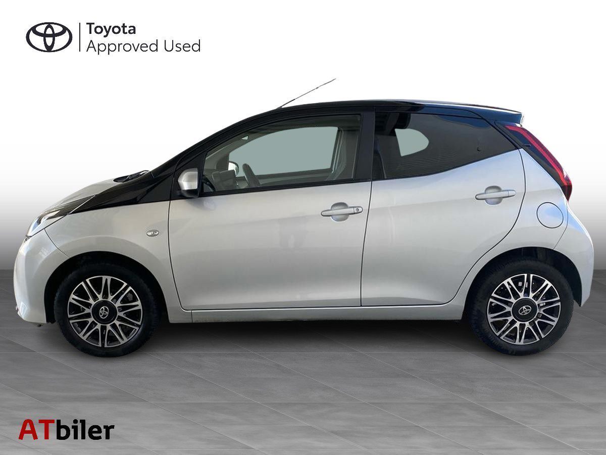 Sort Toyota Aygo fra 2018