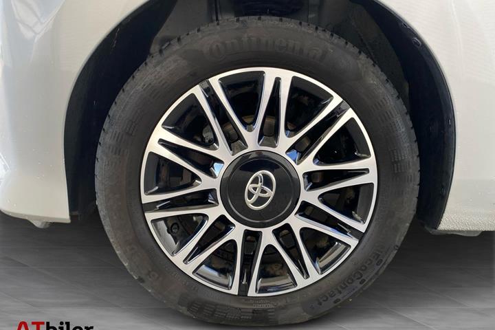 Sort Toyota Aygo fra 2018