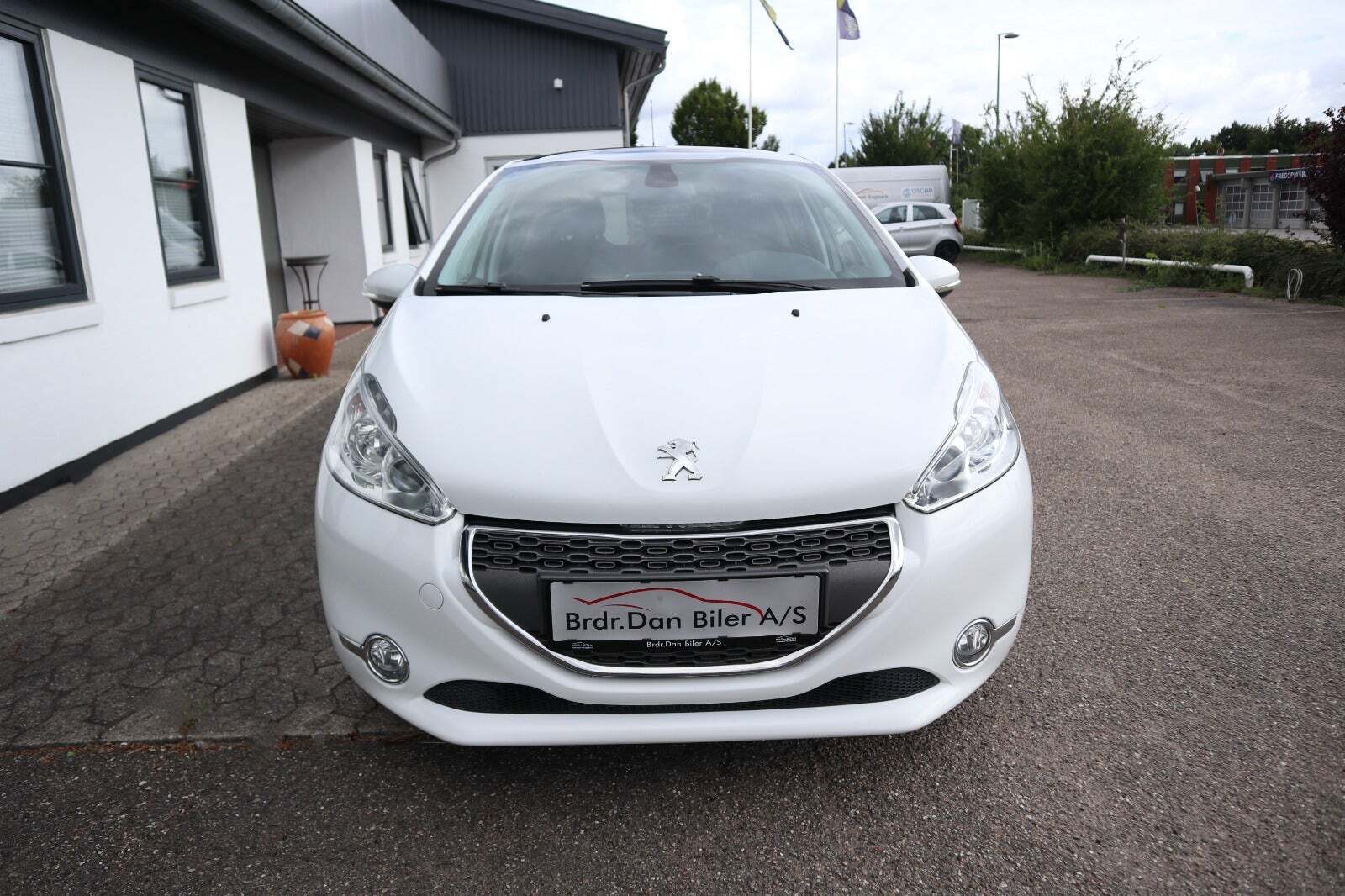 Hvid Peugeot 208 fra 2013