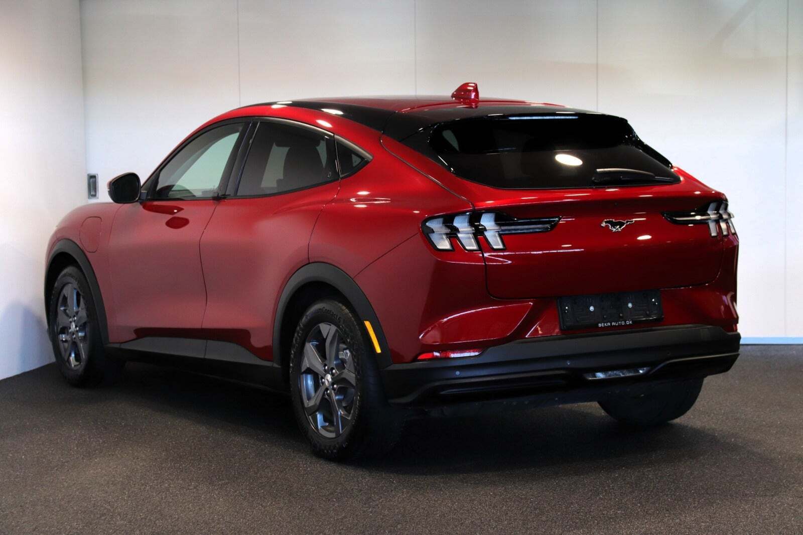 Ford Mustang Mach-E 75 Standard Range