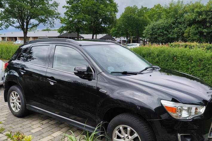 Sort Mitsubishi ASX fra 2014