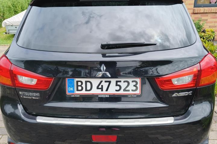 Sort Mitsubishi ASX fra 2014