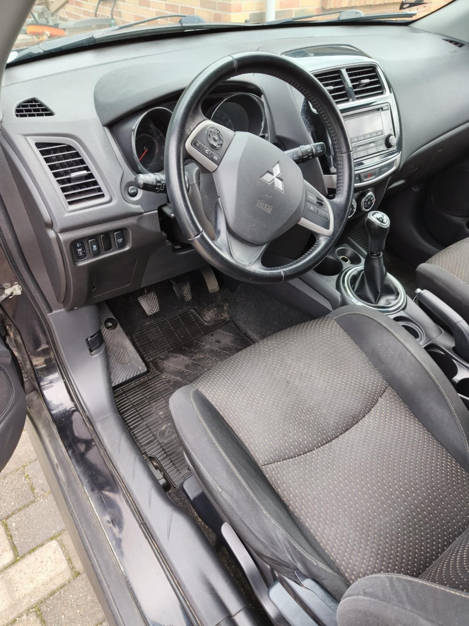 Sort Mitsubishi ASX fra 2014