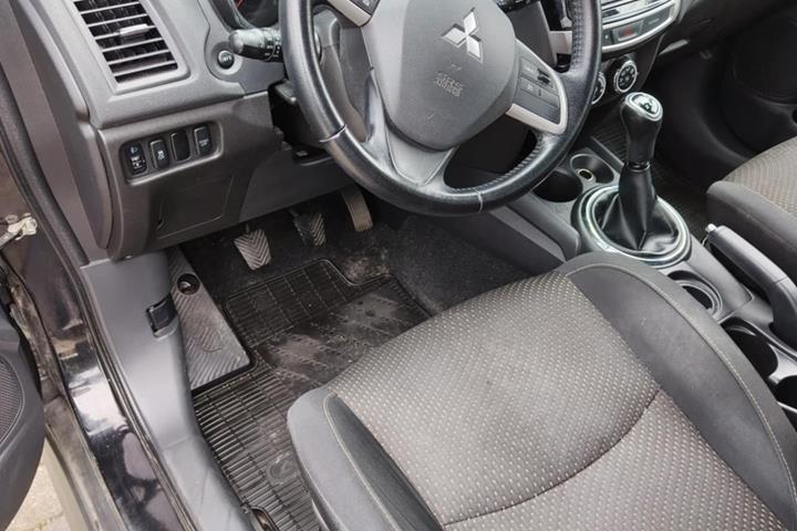 Sort Mitsubishi ASX fra 2014