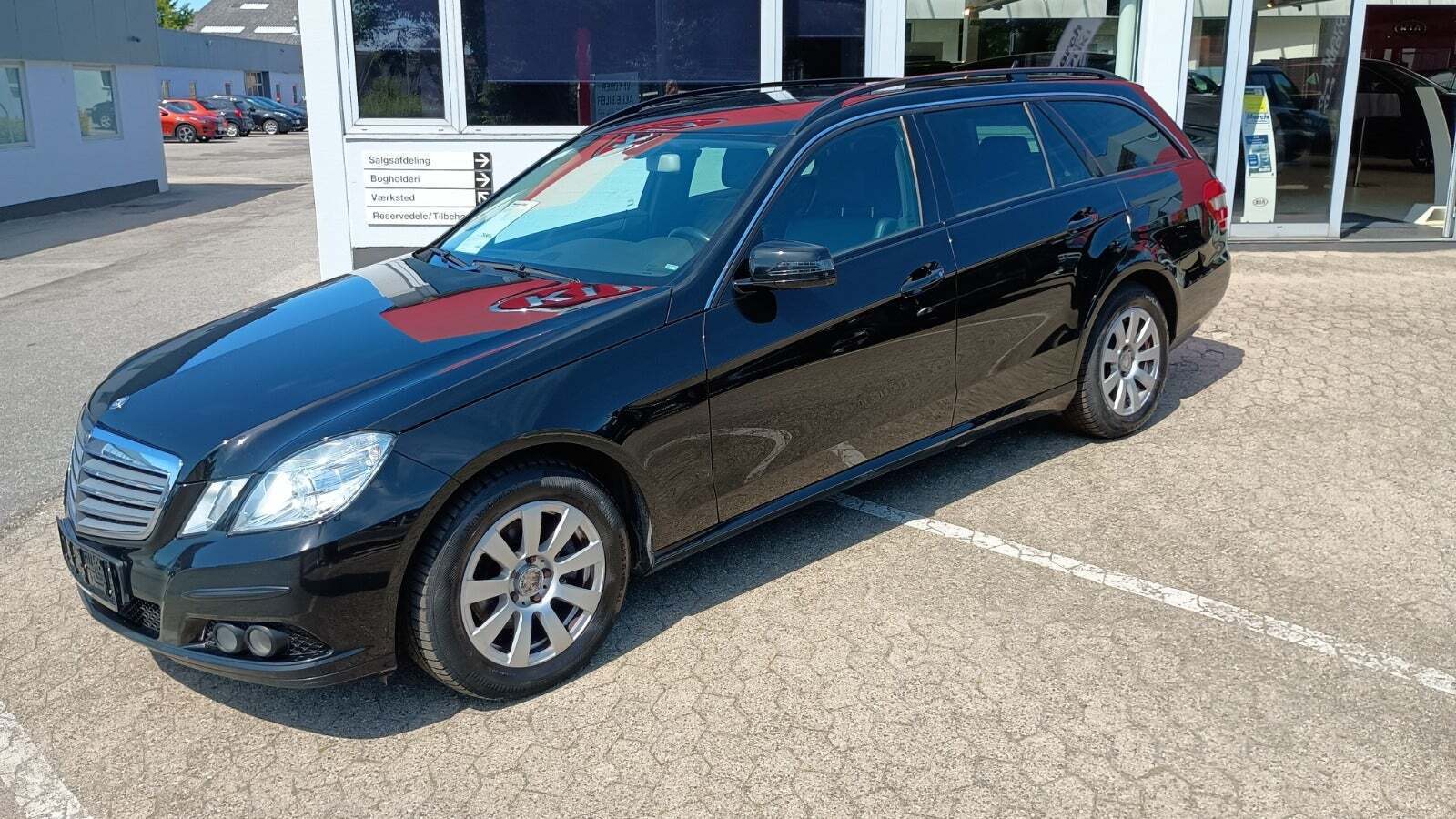 Mercedes E200