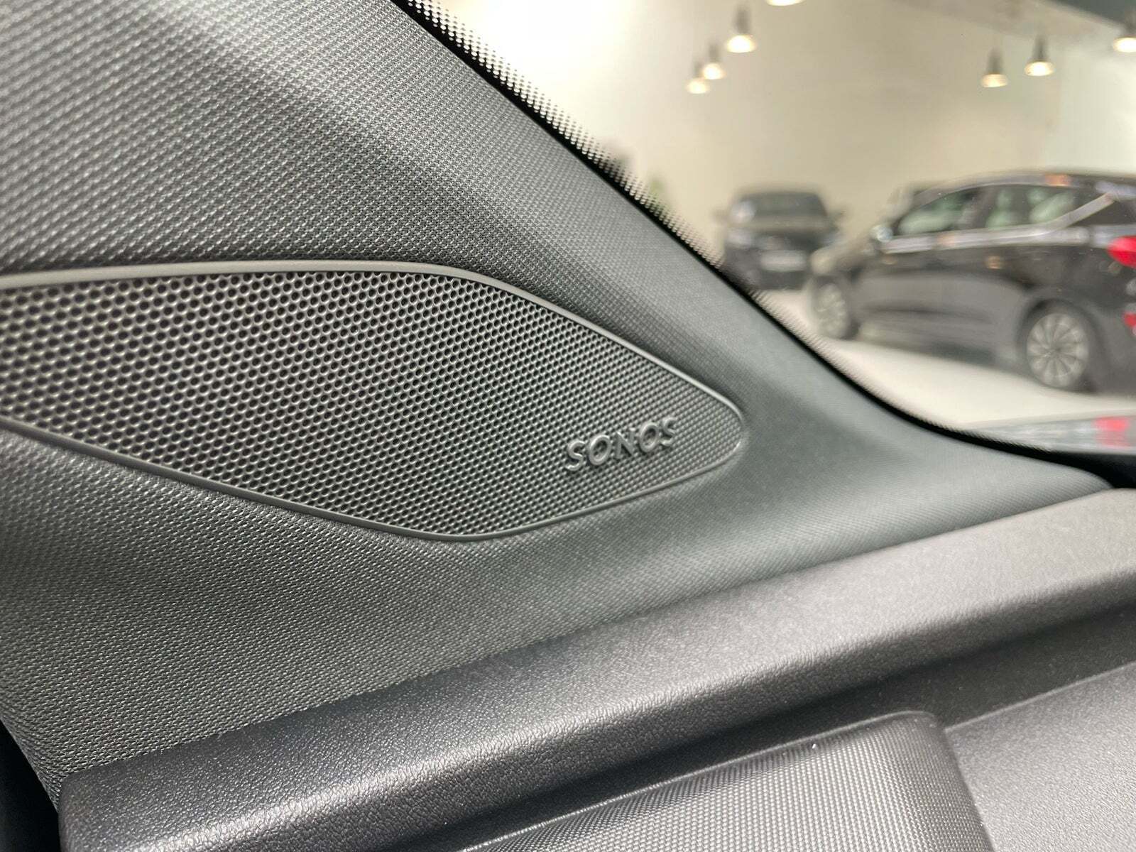 Grå Audi Q4 e-tron fra 2022