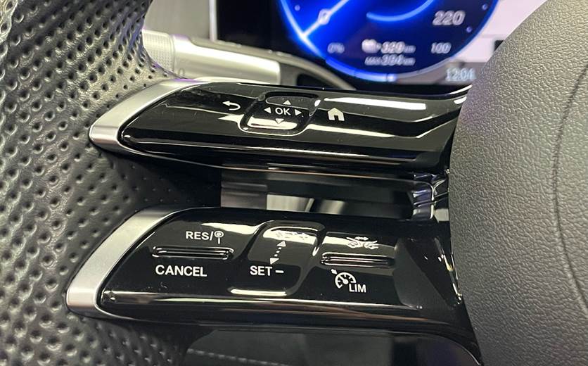 Mercedes EQS 450+