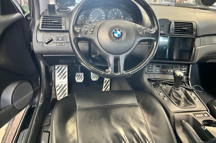 Grå BMW 320Ci fra 2002