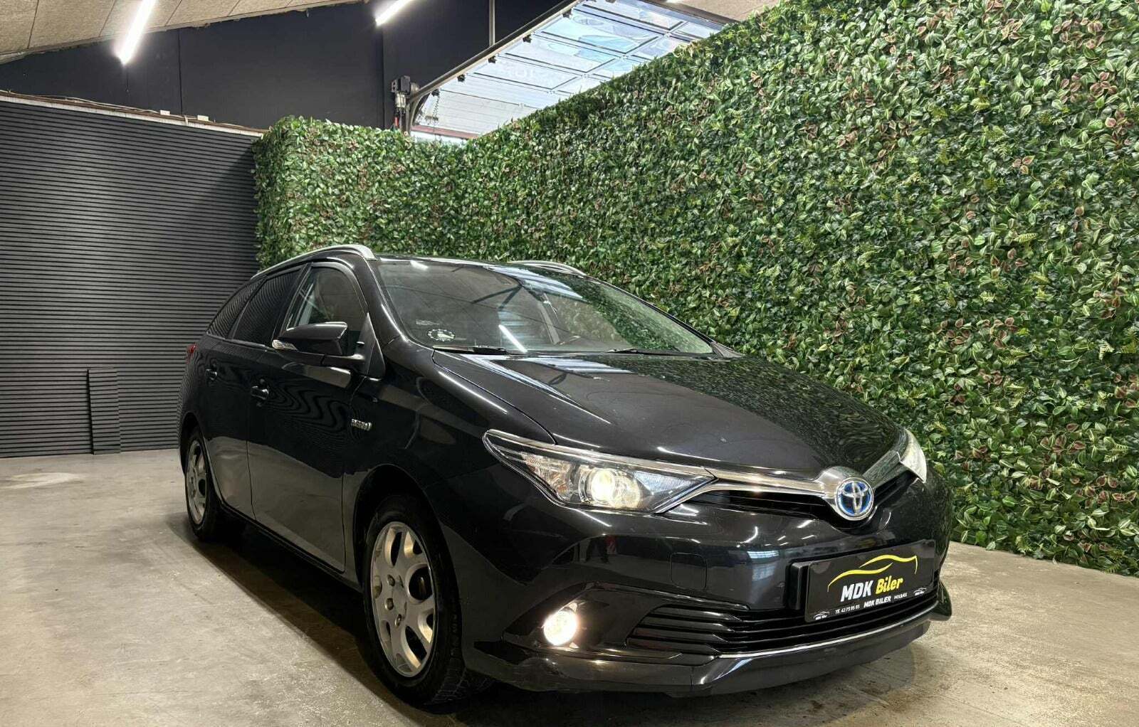 Toyota Auris 1,8 Hybrid H2 Touring Sports CVT