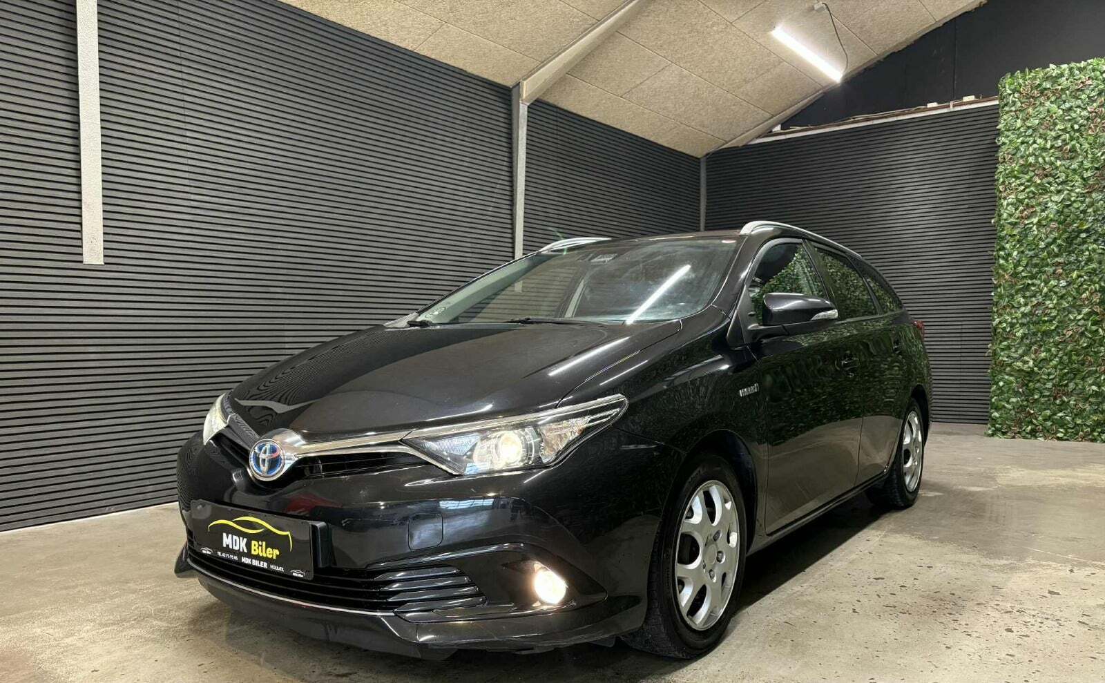 Toyota Auris 1,8 Hybrid H2 Touring Sports CVT