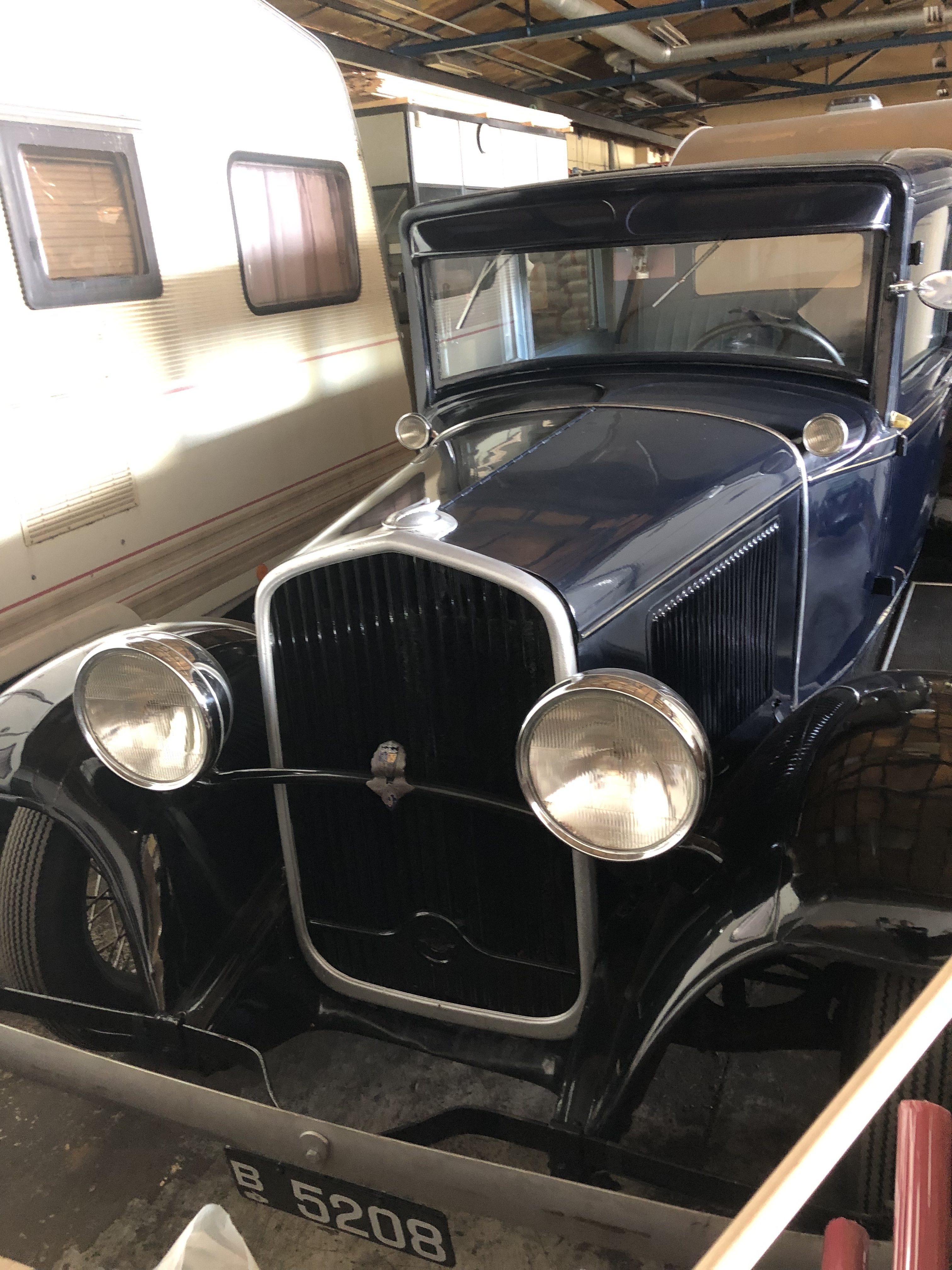 DeSoto S64L 3,1 6 cyl 5 Windows
