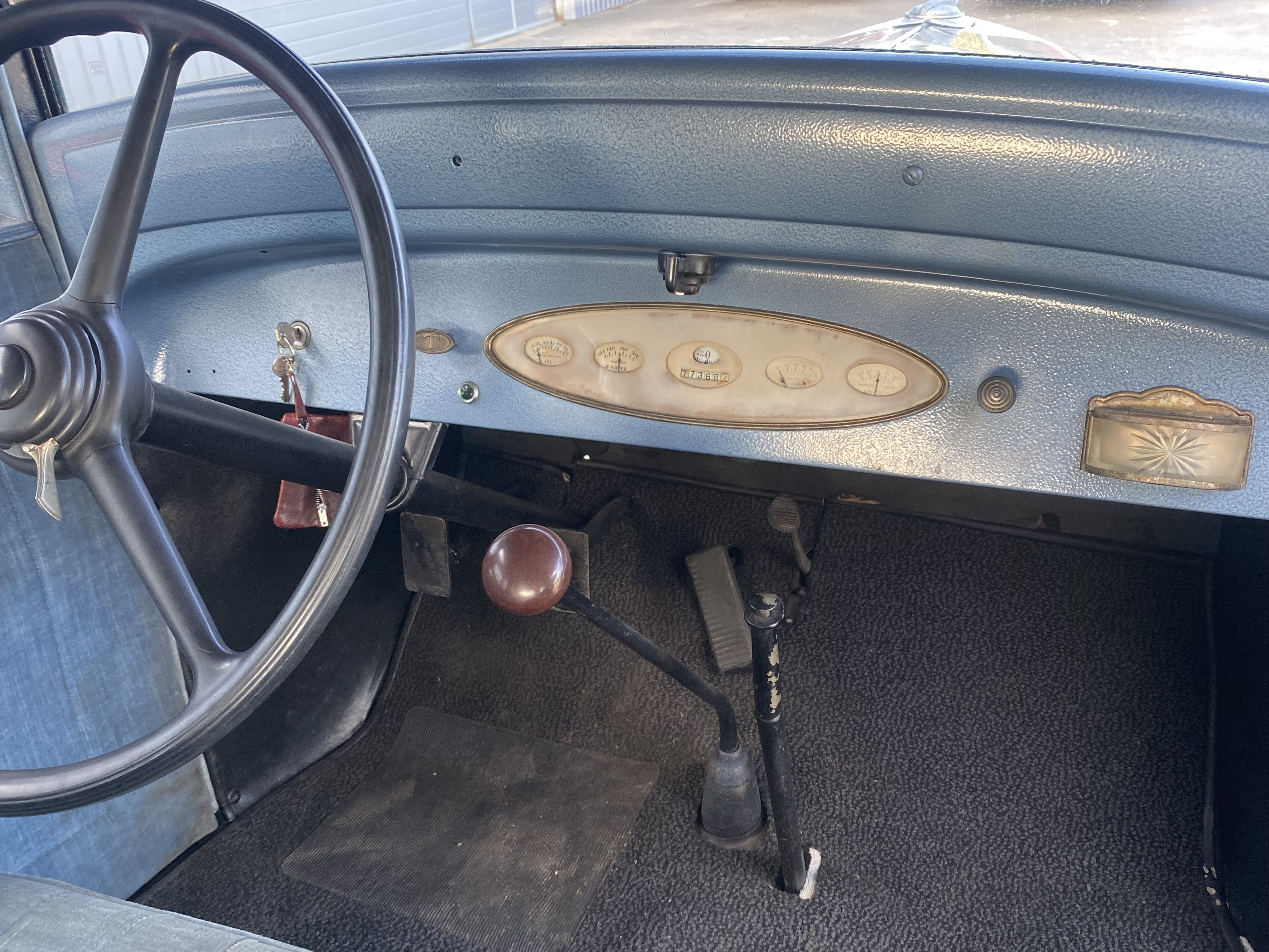 DeSoto S64L 3,1 6 cyl 5 Windows