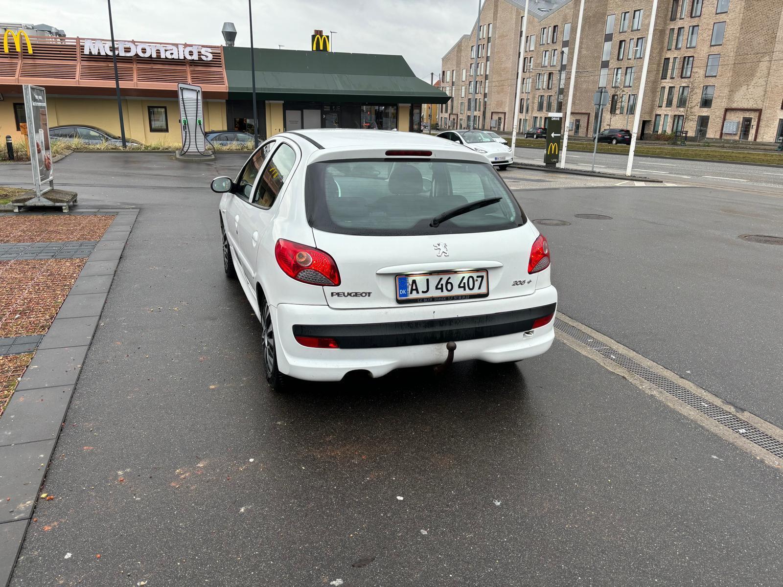 Hvid Peugeot 206+ fra 2011