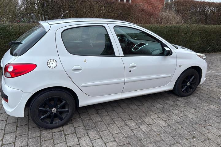Hvid Peugeot 206+ fra 2011
