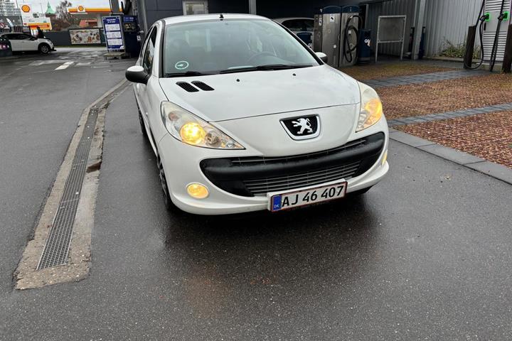 Hvid Peugeot 206+ fra 2011