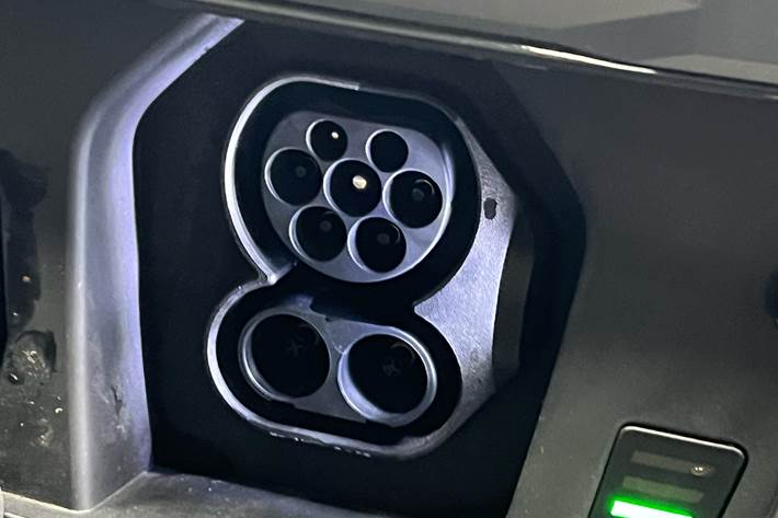 Grå Kia Niro EV fra 2025