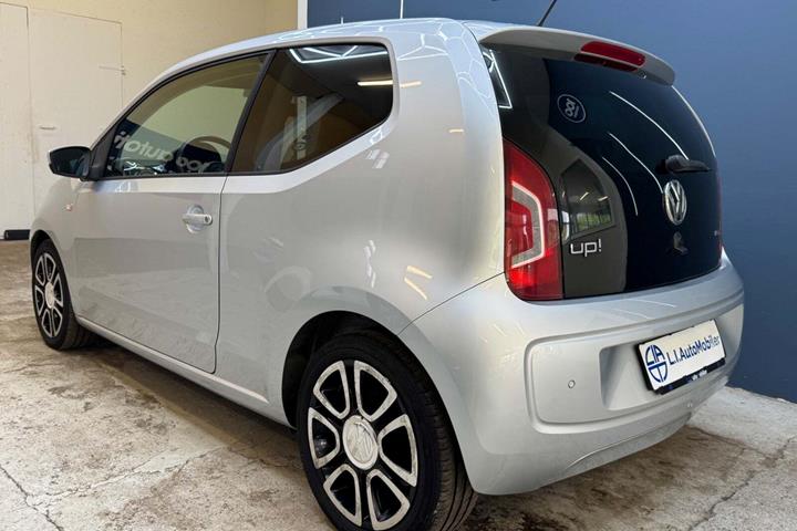 Sølv VW UP! fra 2013