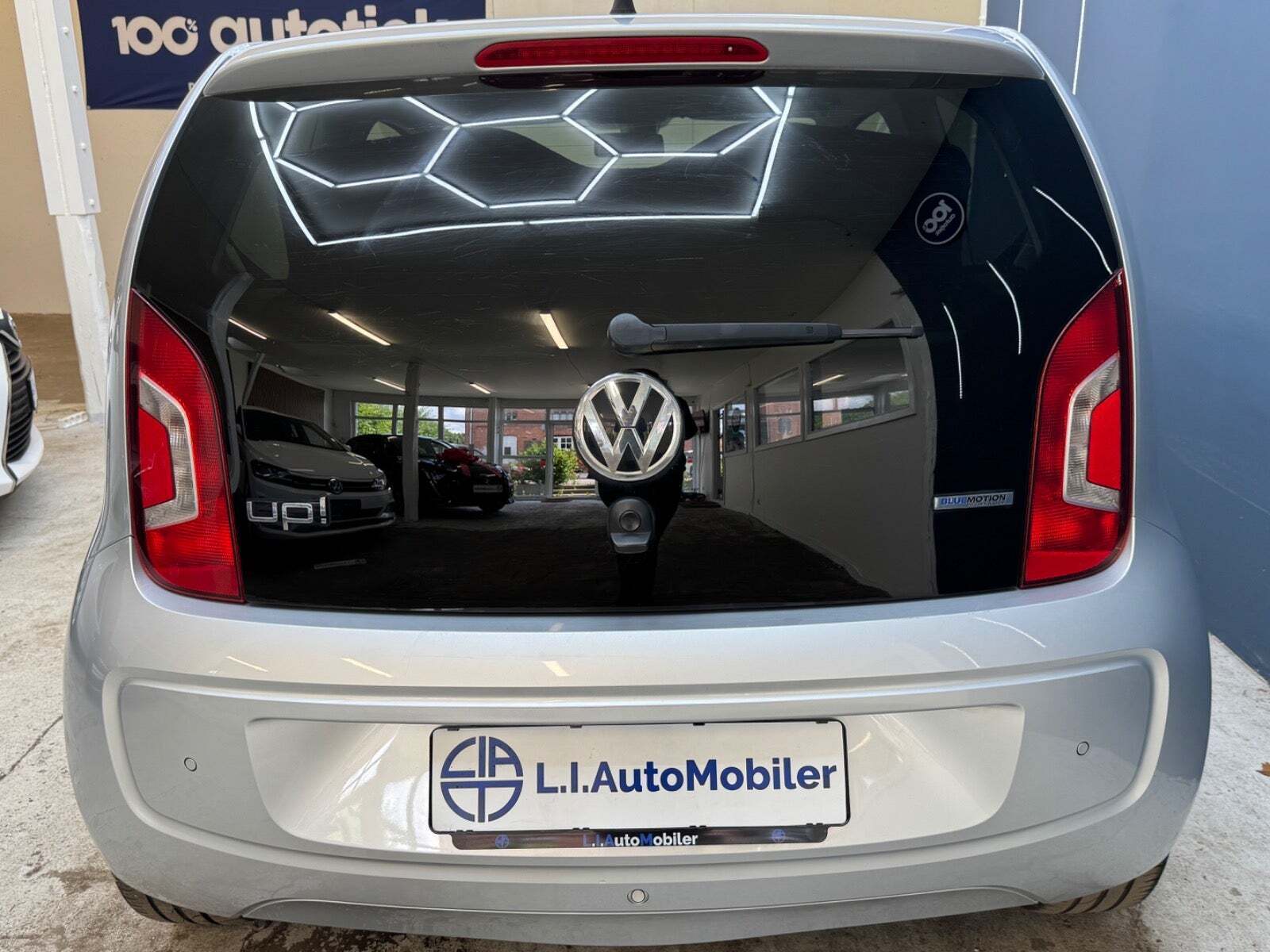 Sølv VW UP! fra 2013