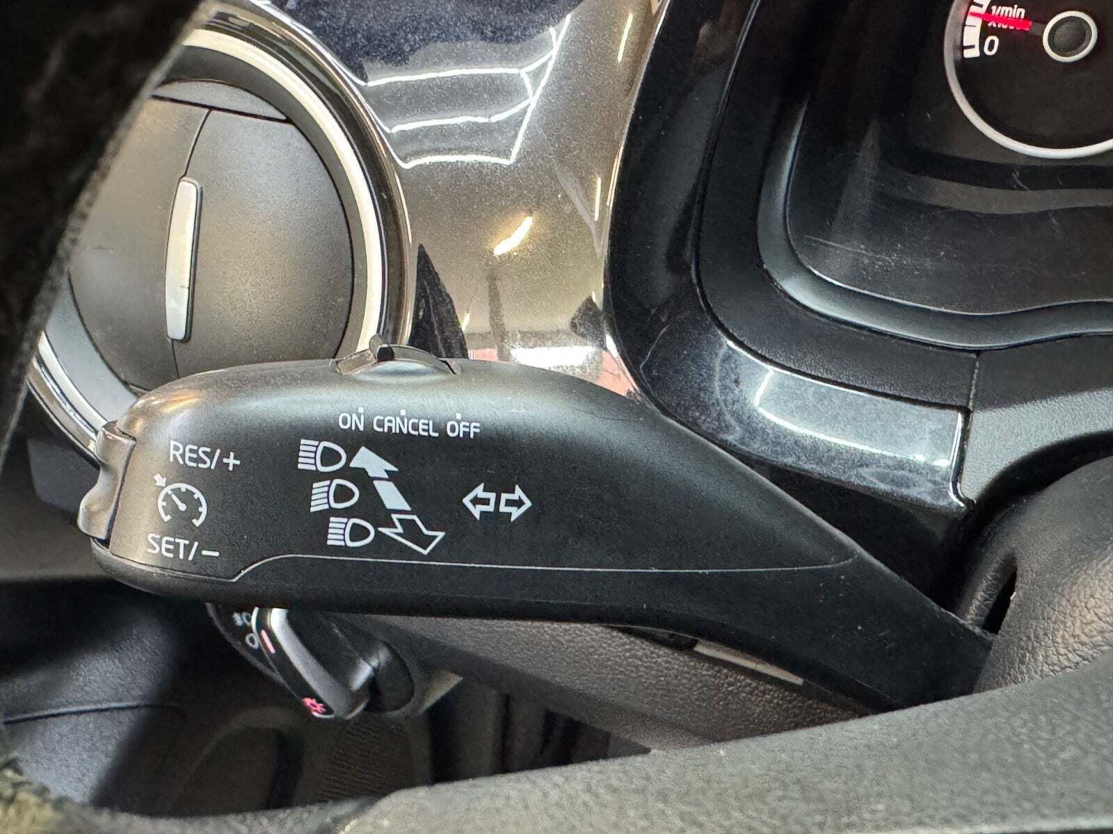 Sølv VW UP! fra 2013