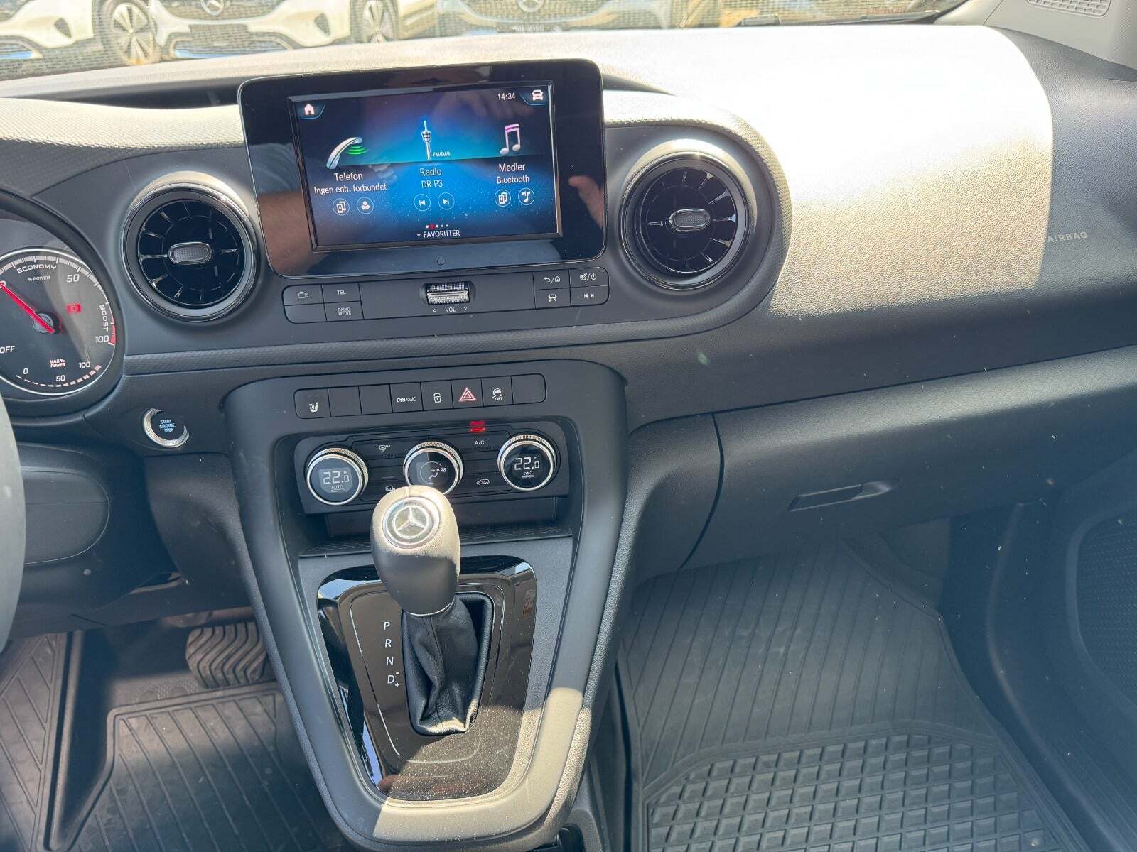 Blå Mercedes eCitan fra 2024