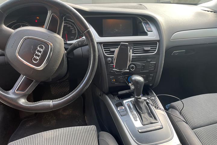 Sort Audi A4 fra 2008