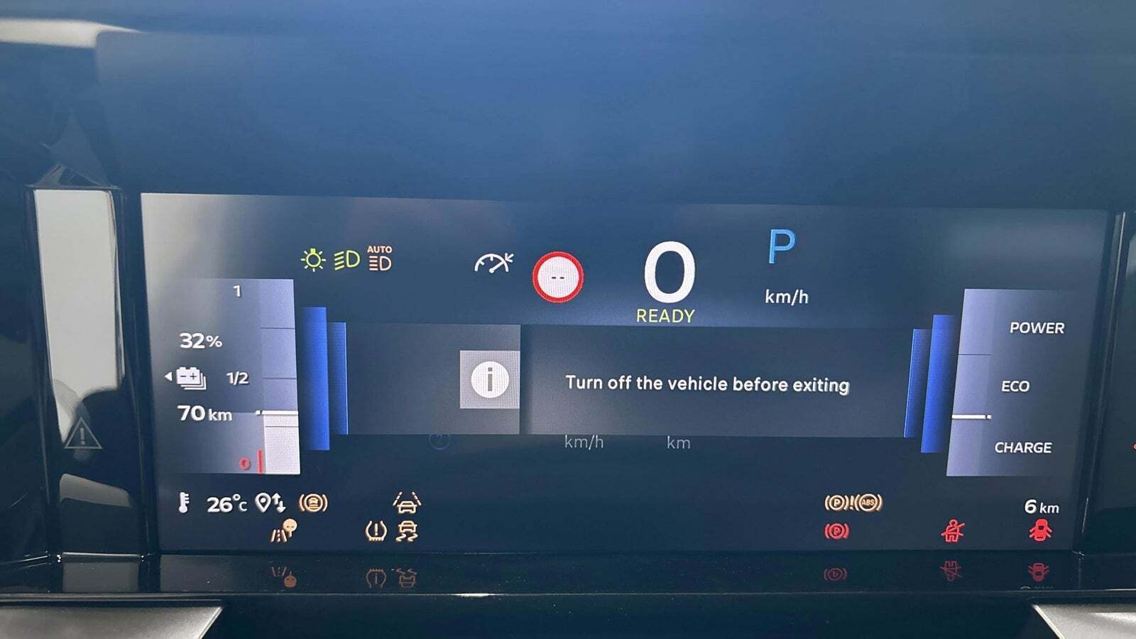 Hvid Opel Frontera fra 2025