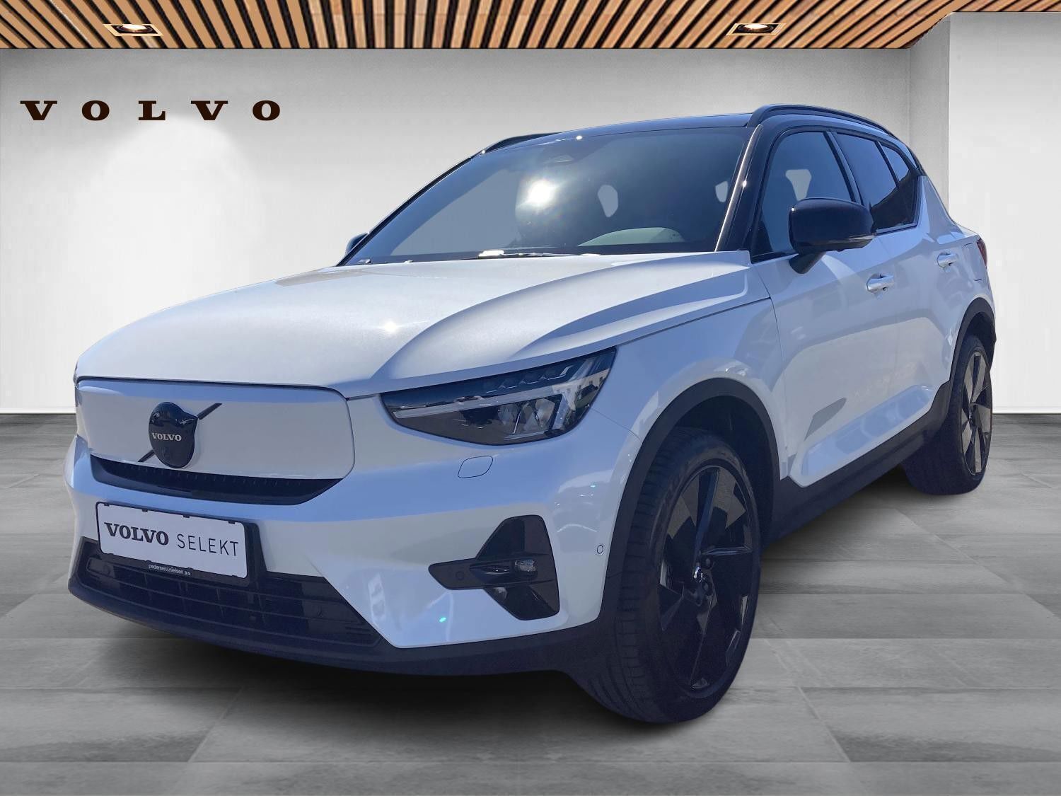 Volvo EX40 Single Motor Extended Range Black Edition 252HK 5d Aut.