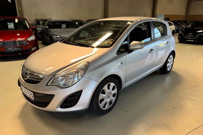 undefined Opel Corsa fra 2013 set udefra
