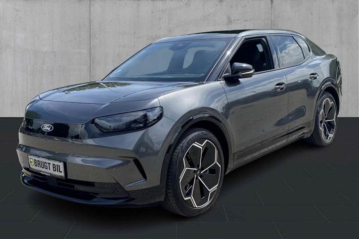 Grå Ford Capri fra 2025 set udefra