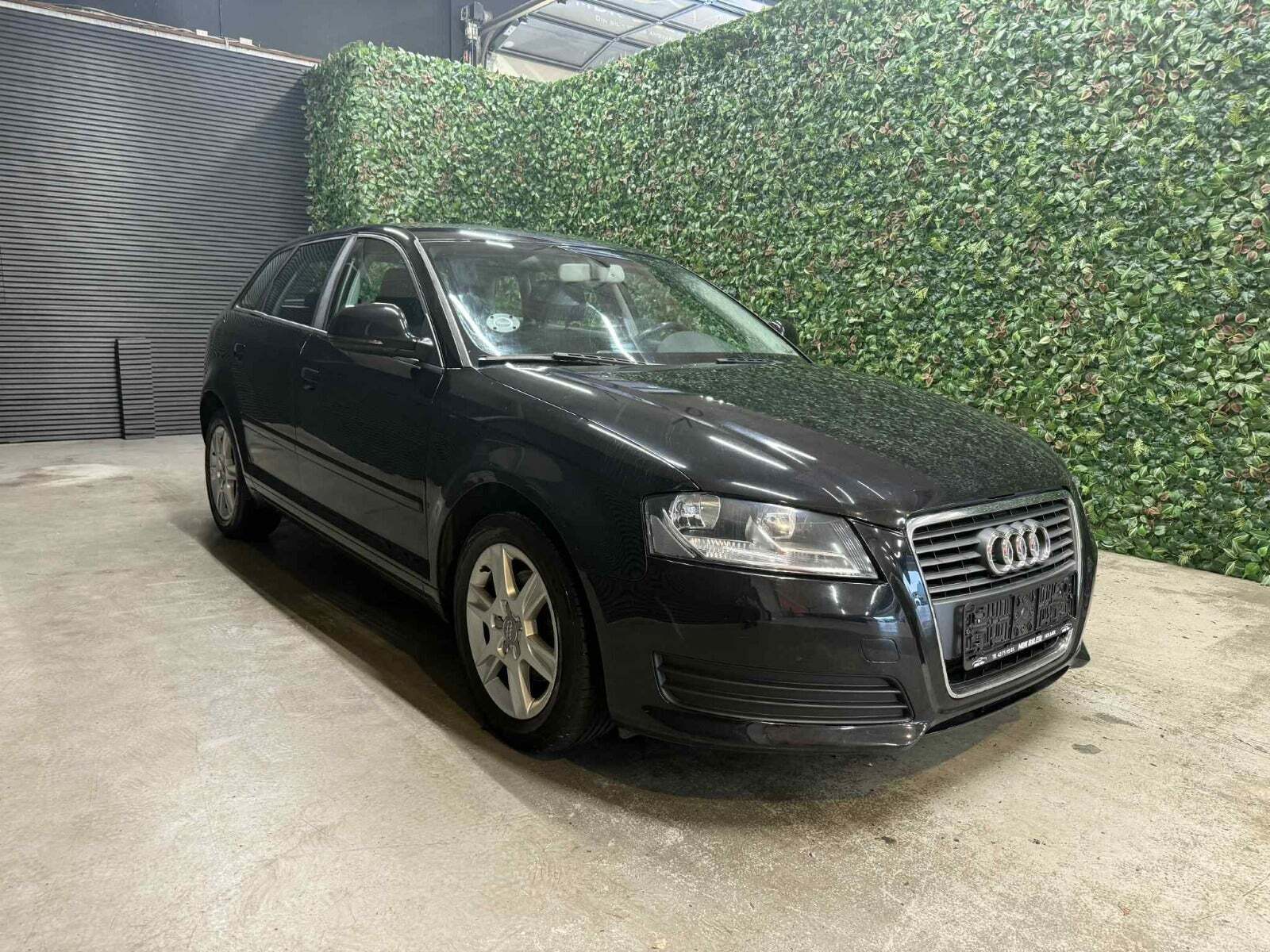 Audi A3 2,0 TDi Attraction Sportback S-tr.