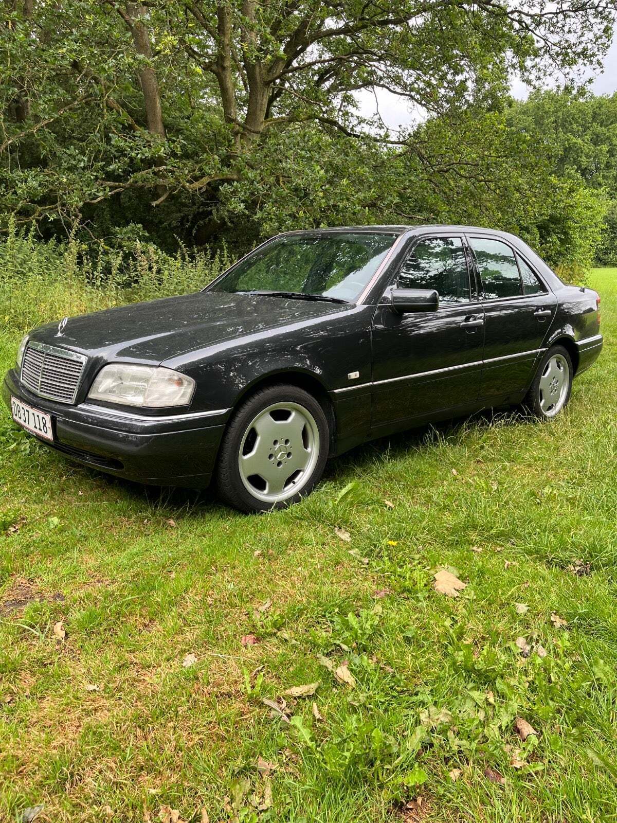 Mercedes C180