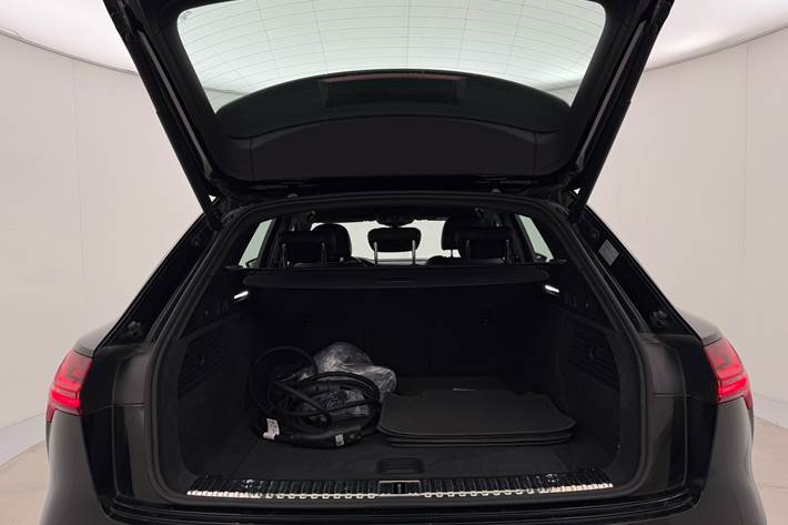 Sort Audi e-tron fra 2023