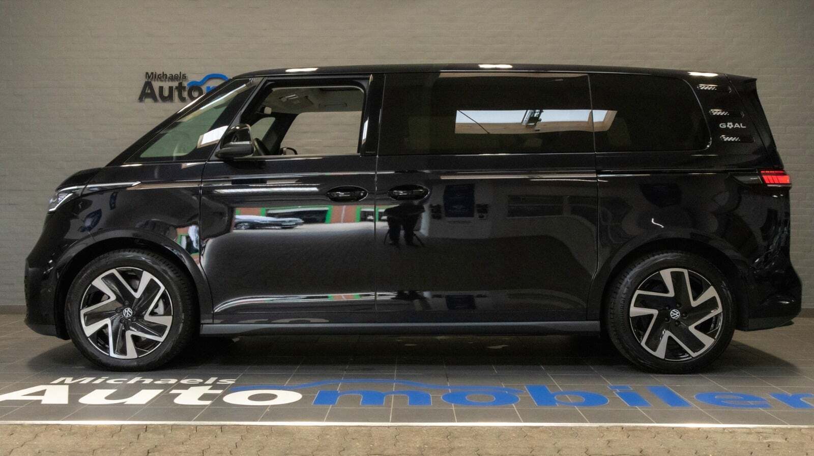 Sort VW ID.Buzz fra 2025