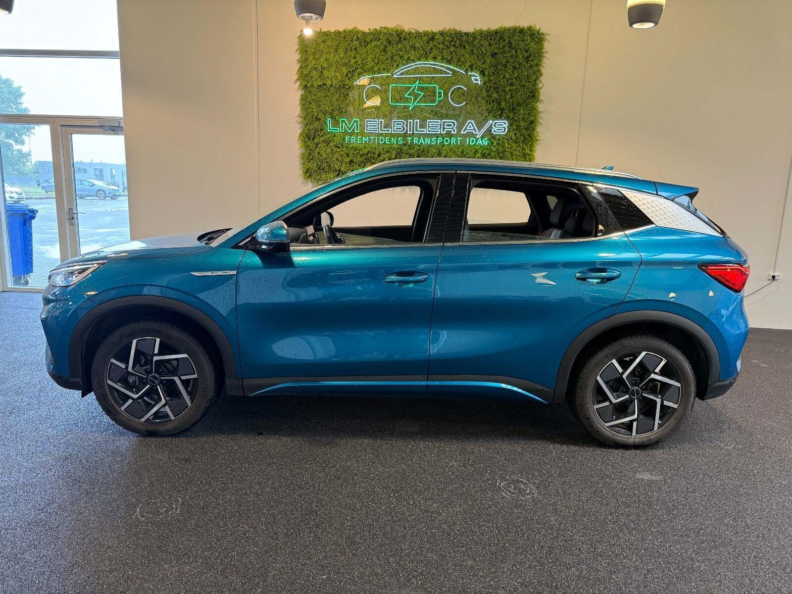 Blå BYD Atto 3 fra 2023