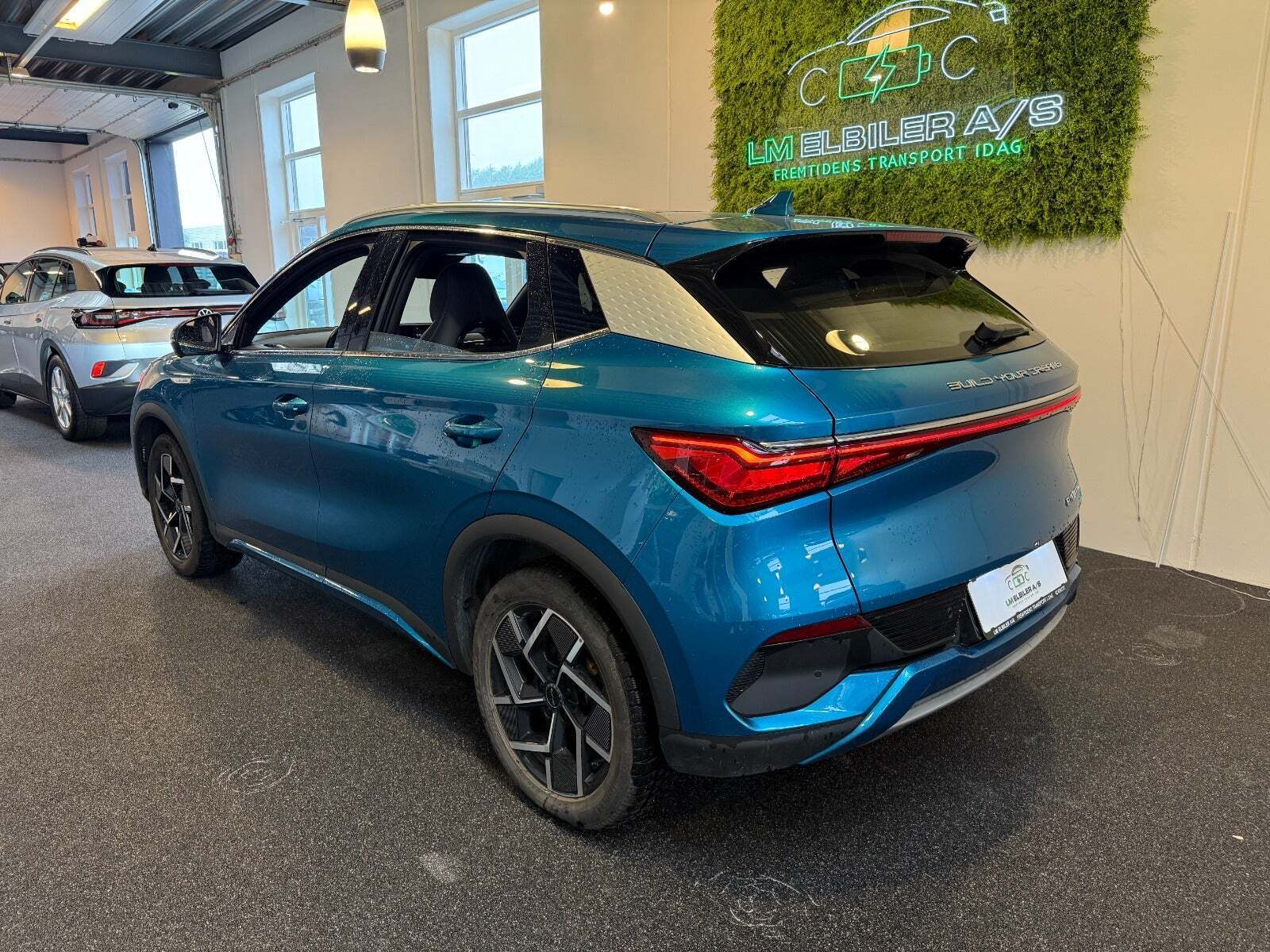 Blå BYD Atto 3 fra 2023