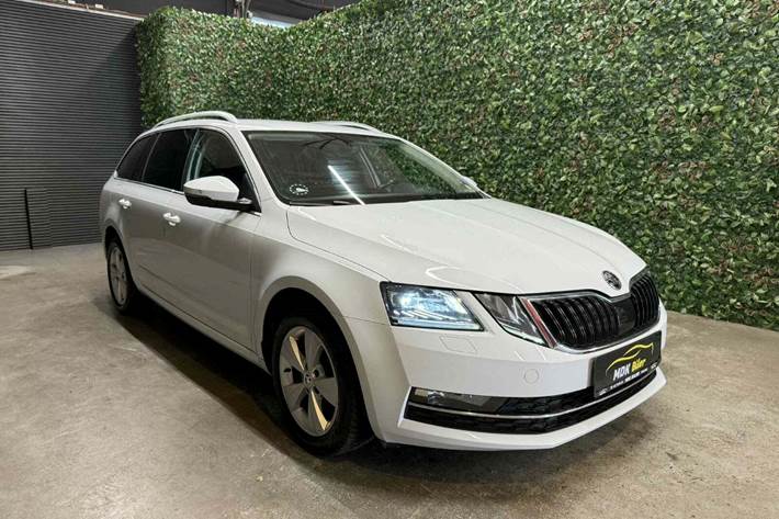 undefined Skoda Octavia fra 2018 set udefra