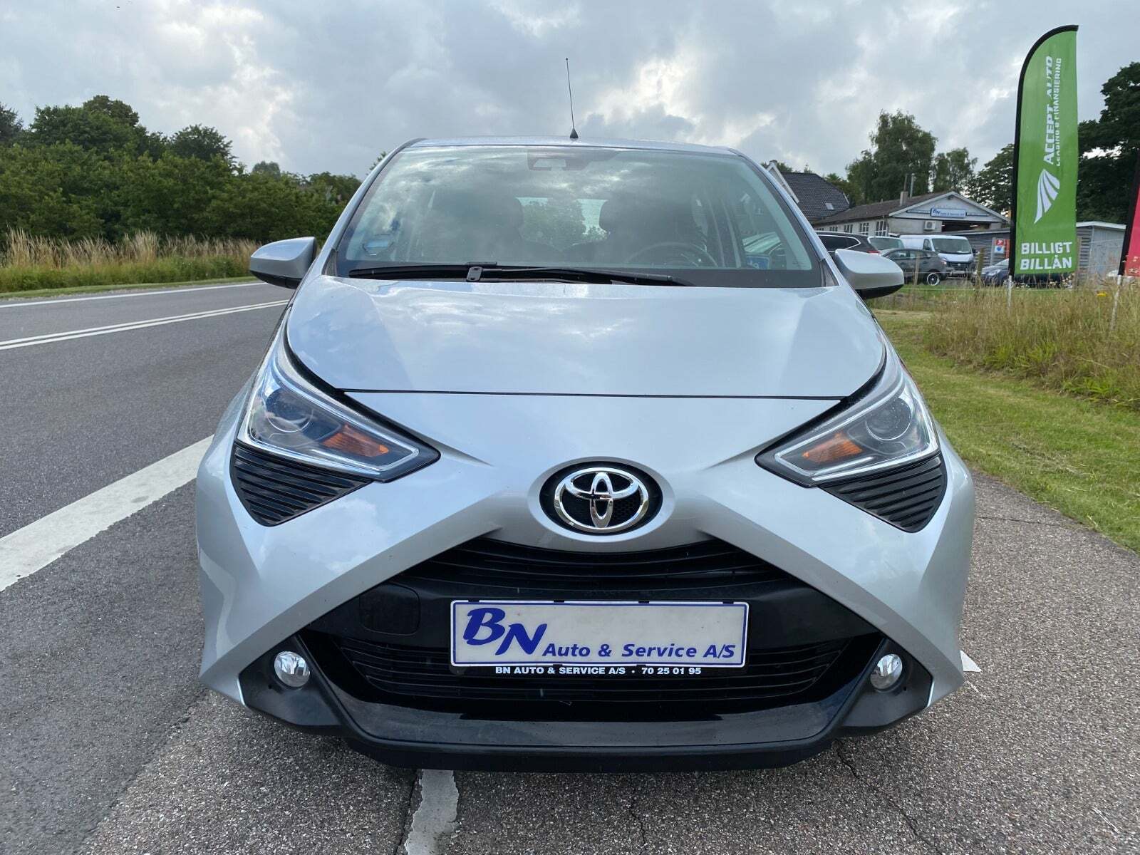 Sølv Toyota Aygo fra 2020
