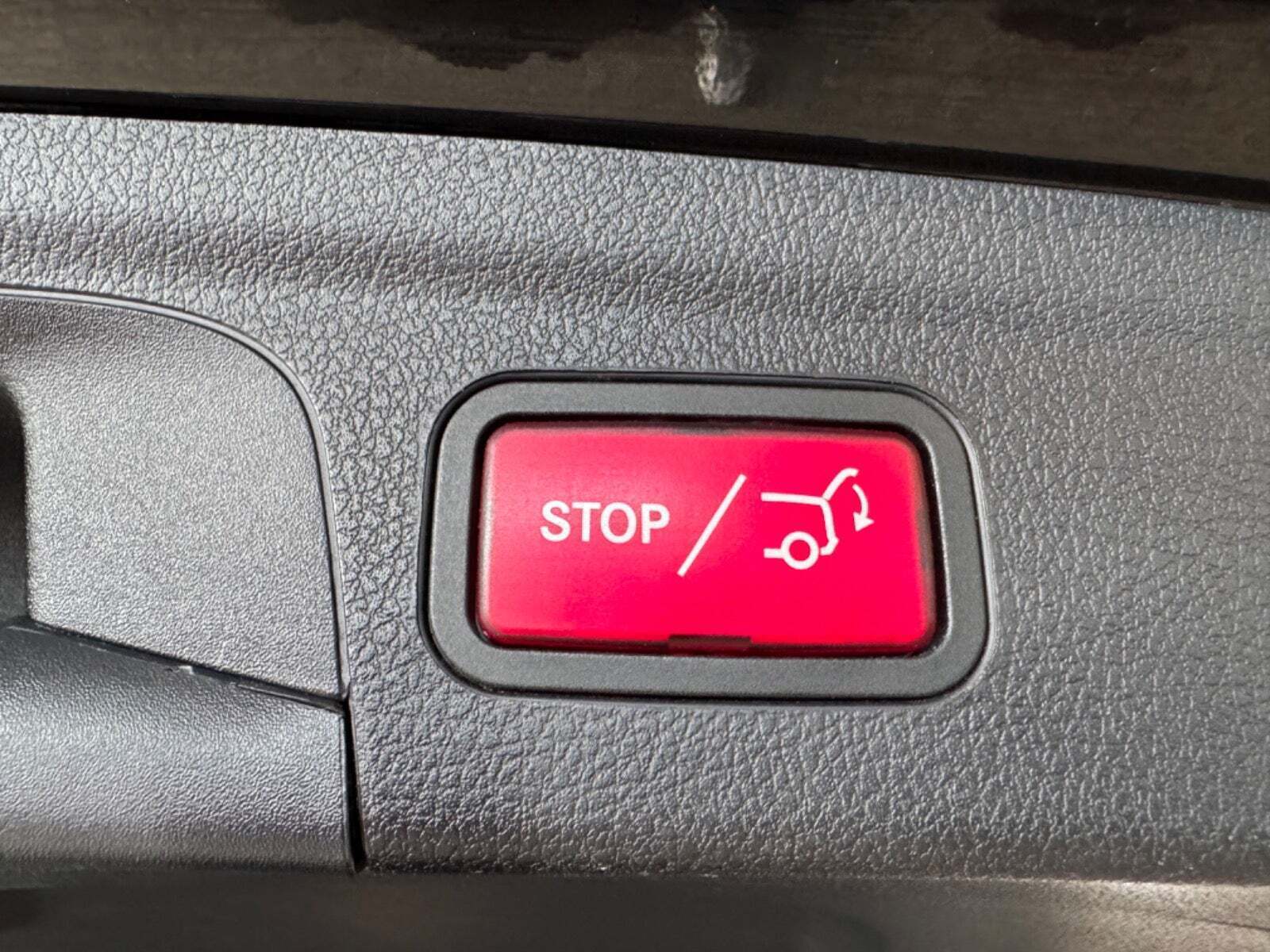 Sort Mercedes GLE450 fra 2020