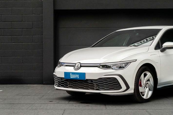 Hvid VW Golf VIII fra 2022