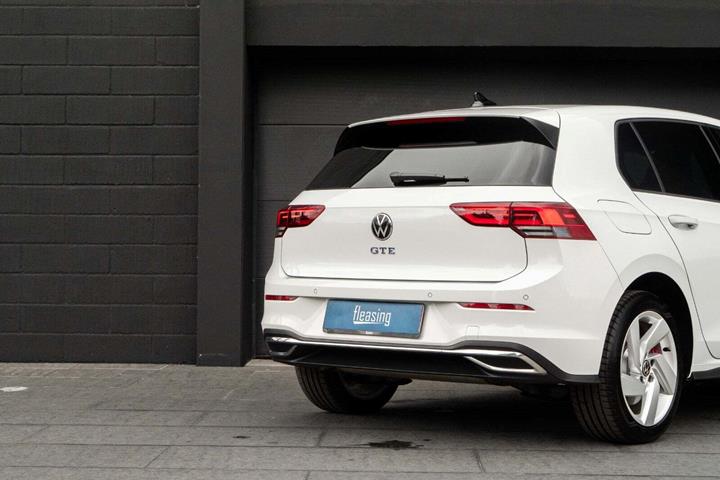 Hvid VW Golf VIII fra 2022