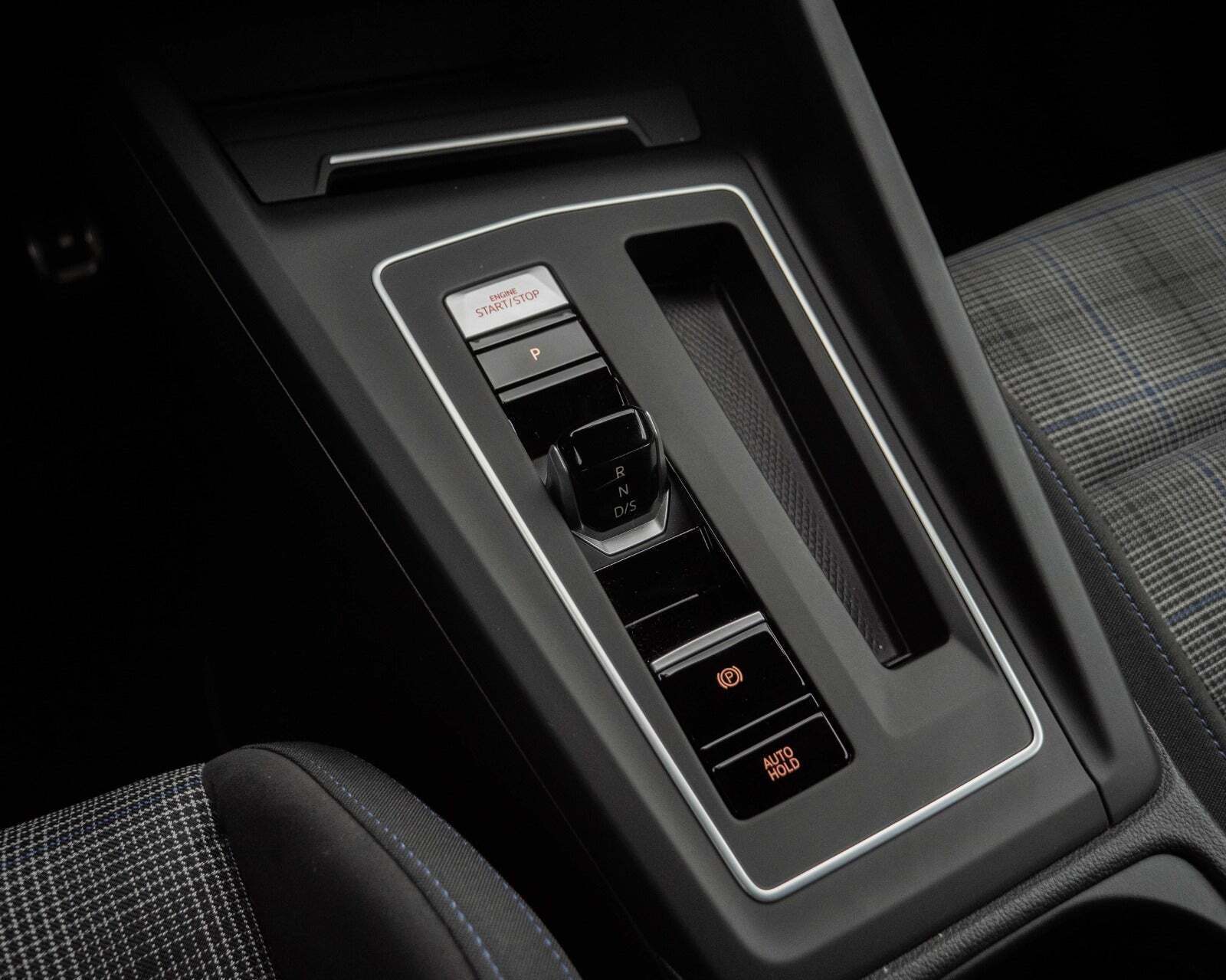 Hvid VW Golf VIII fra 2022