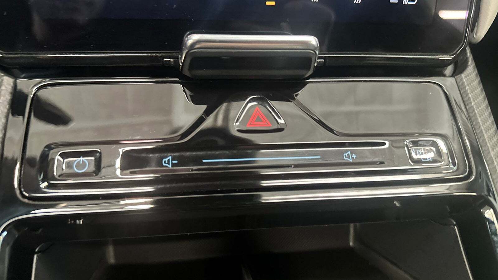 Rød Ford Explorer fra 2025