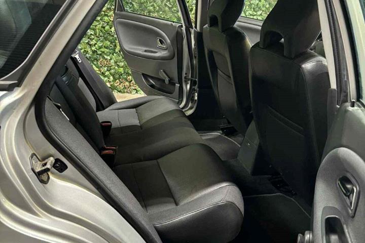 undefined Volvo S40 fra 2003 set indefra