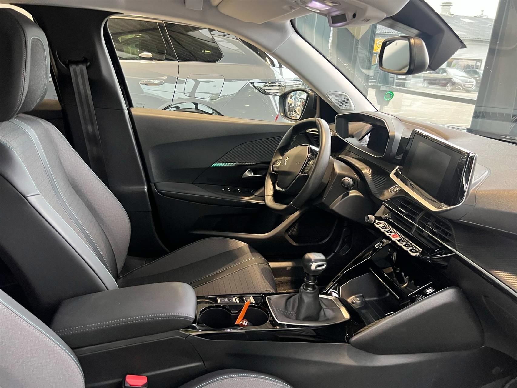 undefined Peugeot 2008 fra 2021