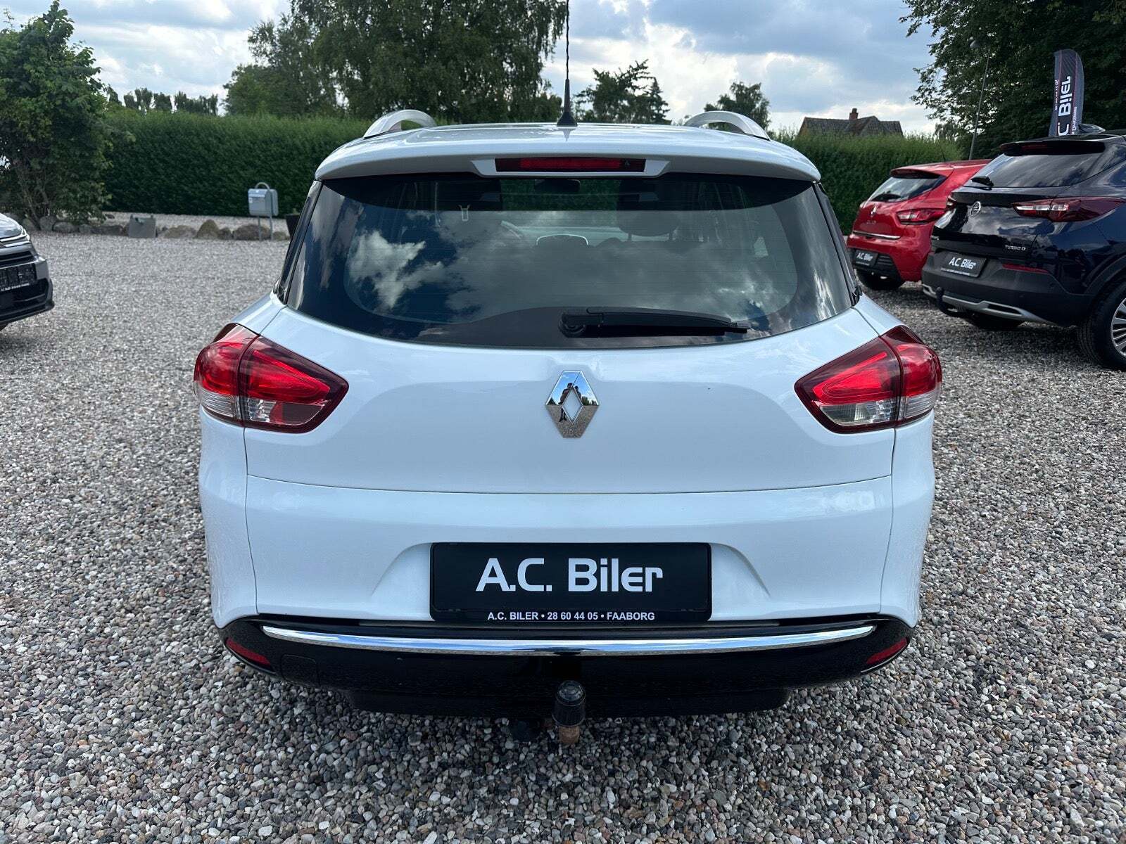 Hvid Renault Clio IV fra 2013