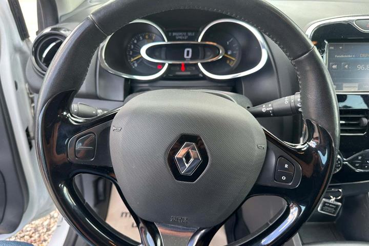 Hvid Renault Clio IV fra 2013