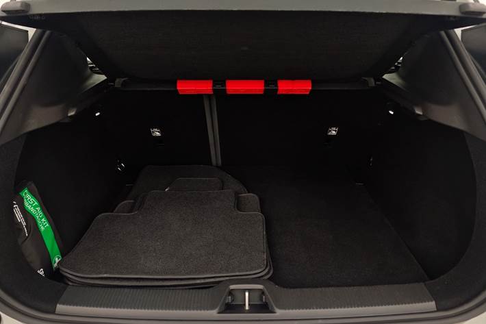 Hvid Volvo EX30 fra 2024