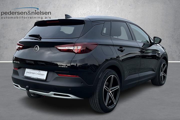 Sort Opel Grandland X fra 2021