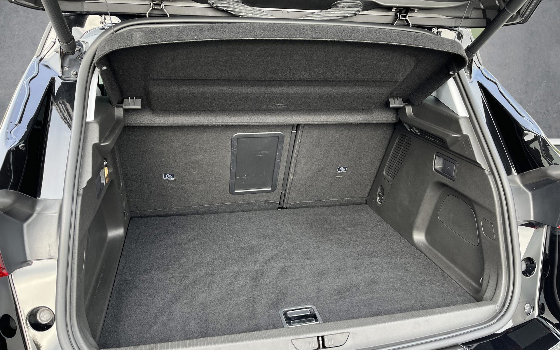 Sort Opel Grandland X fra 2021